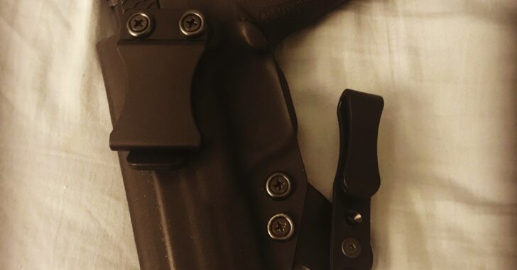 #DIGTHERIG – John and his Smith & Wesson M&P 9mm in a Concealment Express Holster